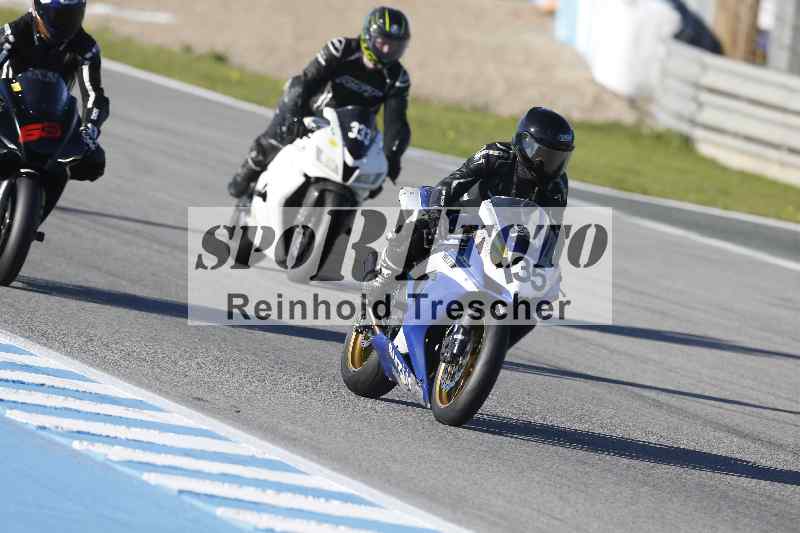 /02 28.-31.01.2025 Moto Center Thun Jerez/gruen-green/135